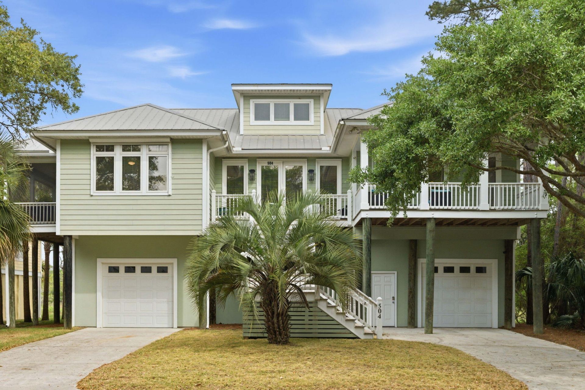 504 W Beach Court Photo 4