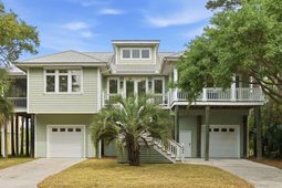 504 W Beach Court photo 4