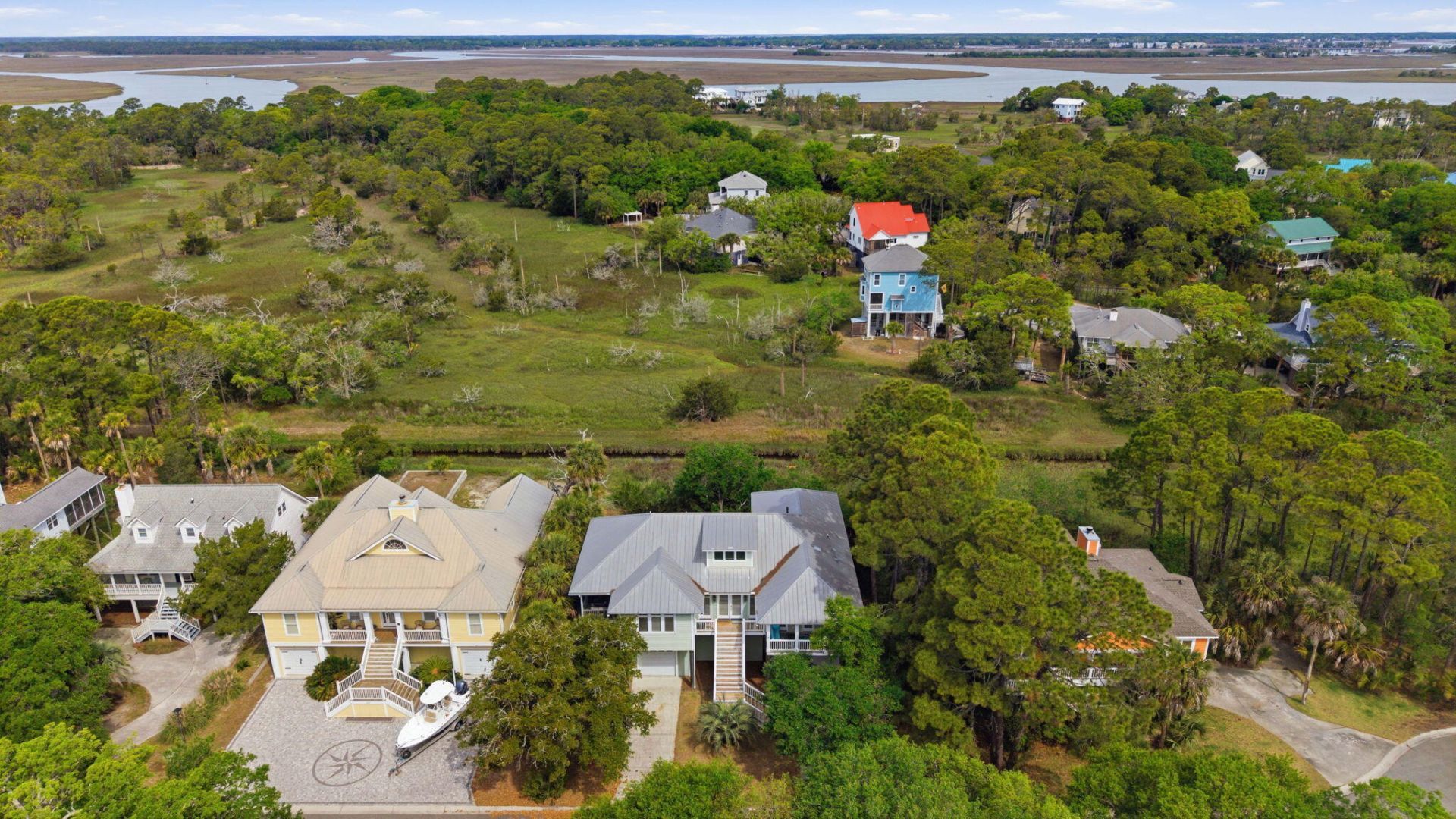 504 W Beach Court Photo 43