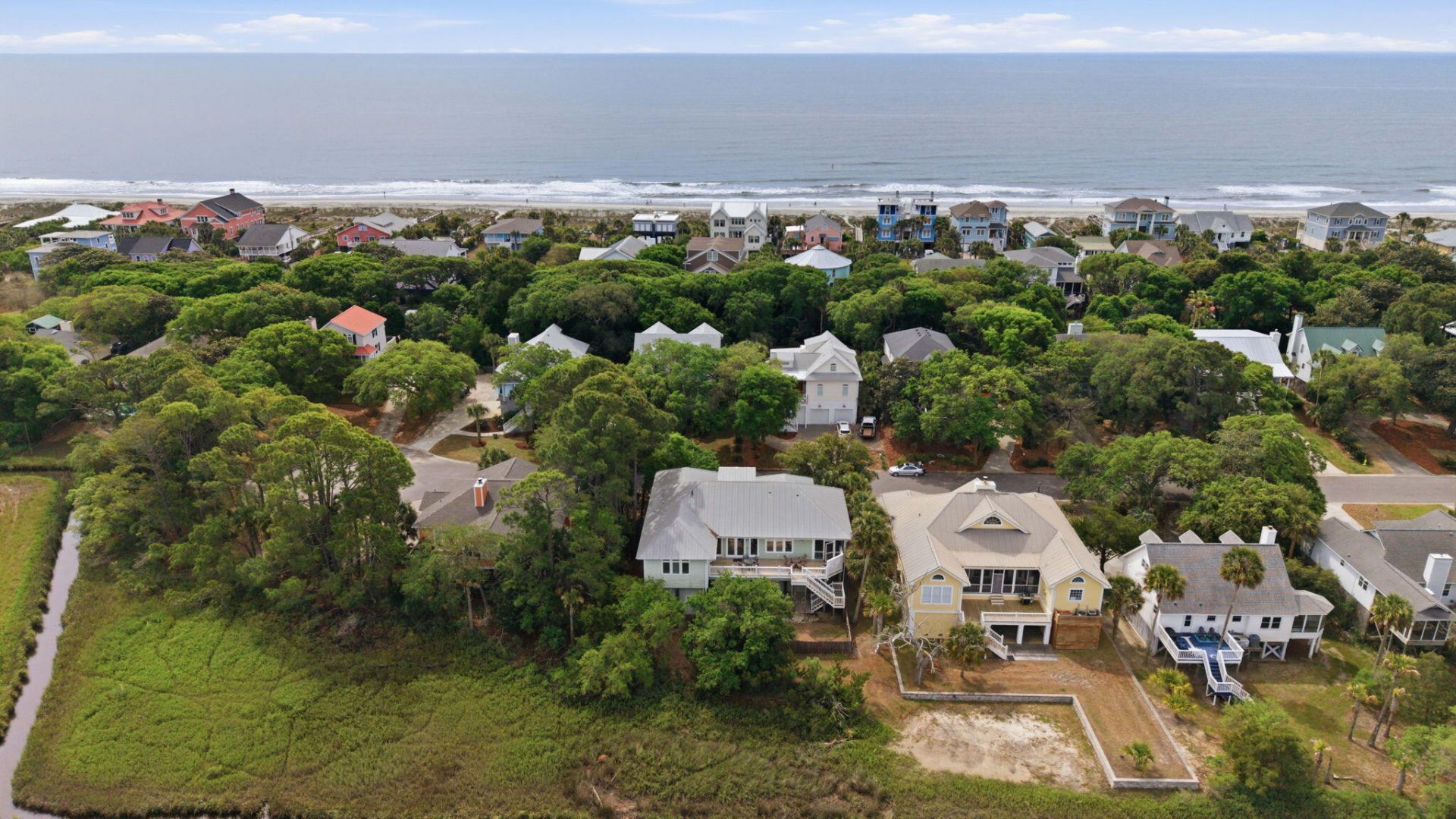 504 W Beach Court Photo 44