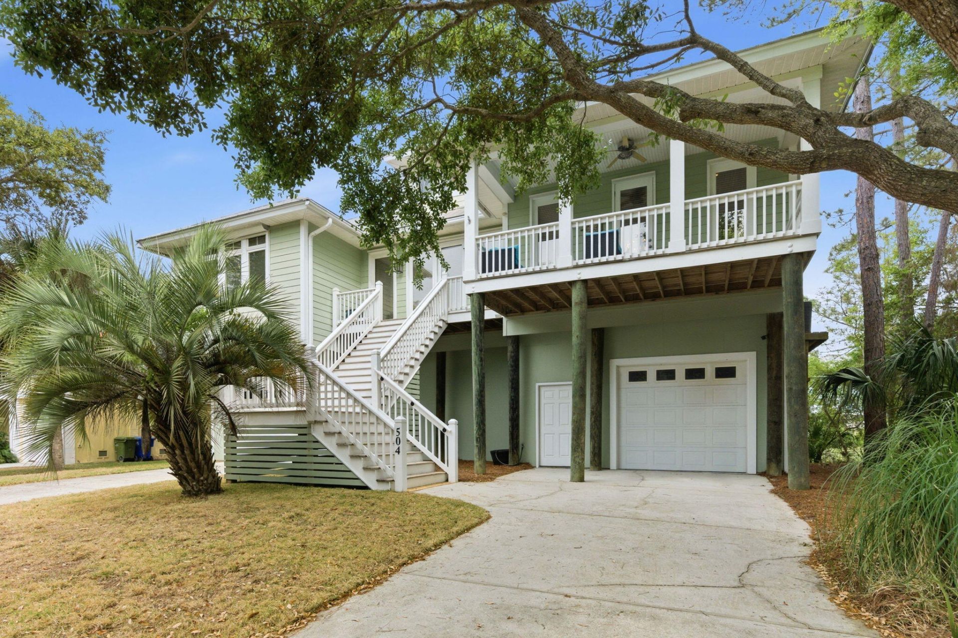 504 W Beach Court Photo 6