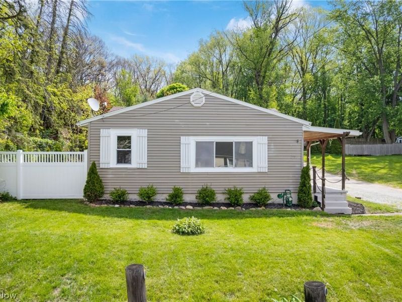 3771 S Turkeyfoot Road, New Franklin, OH 44319 Photo 5