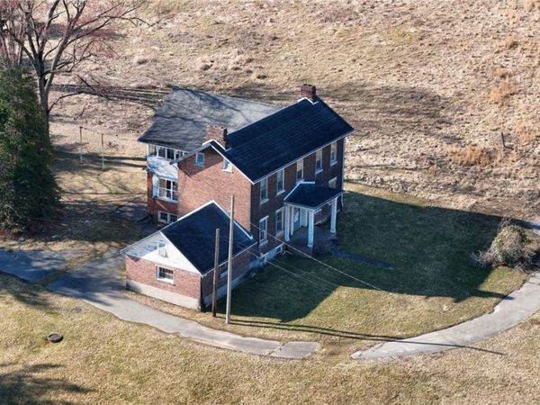 4618 State Route 136 , Greensburg, PA 15601