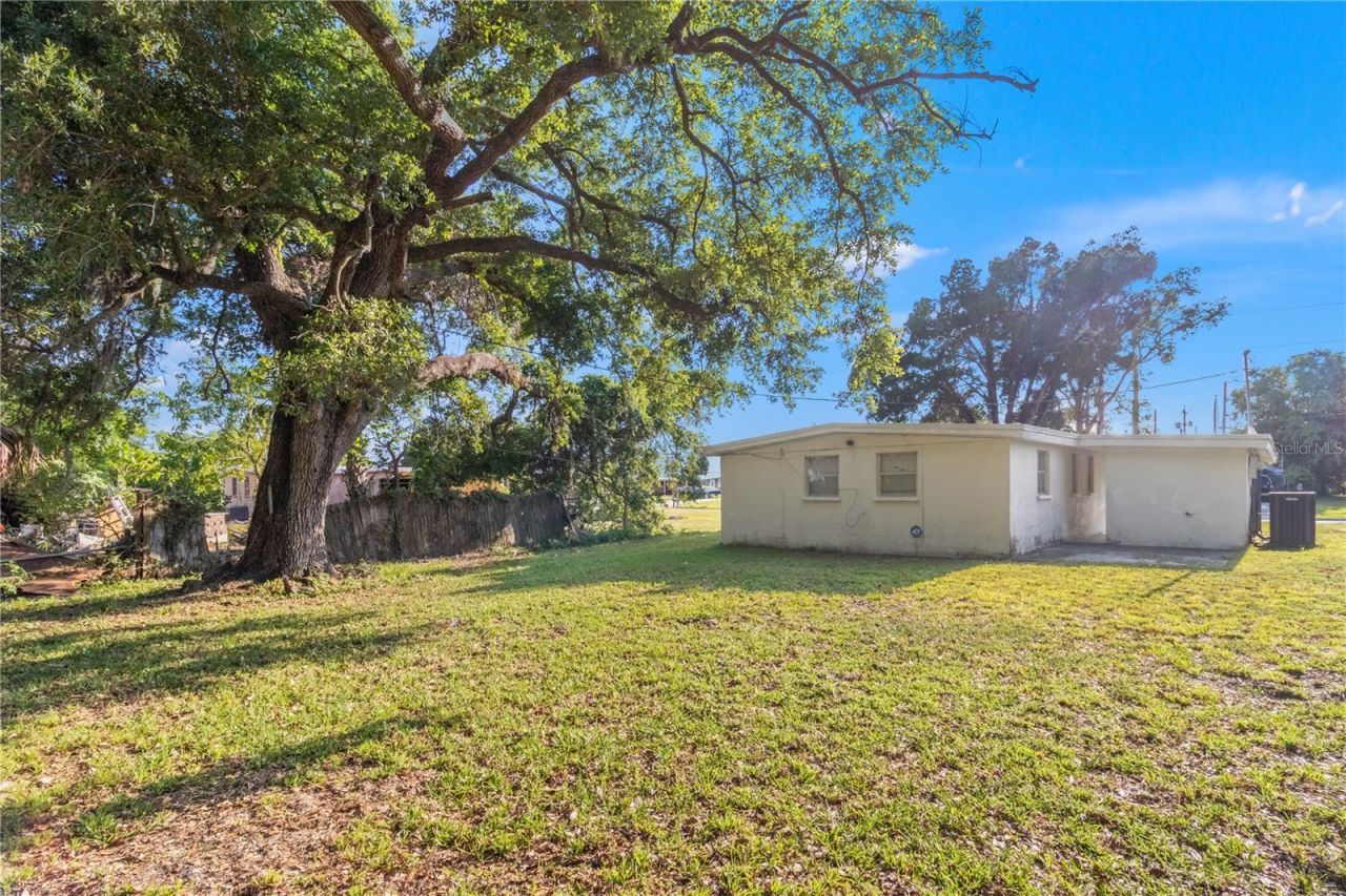 1421 14th Street E, Bradenton, FL 34208 Photo