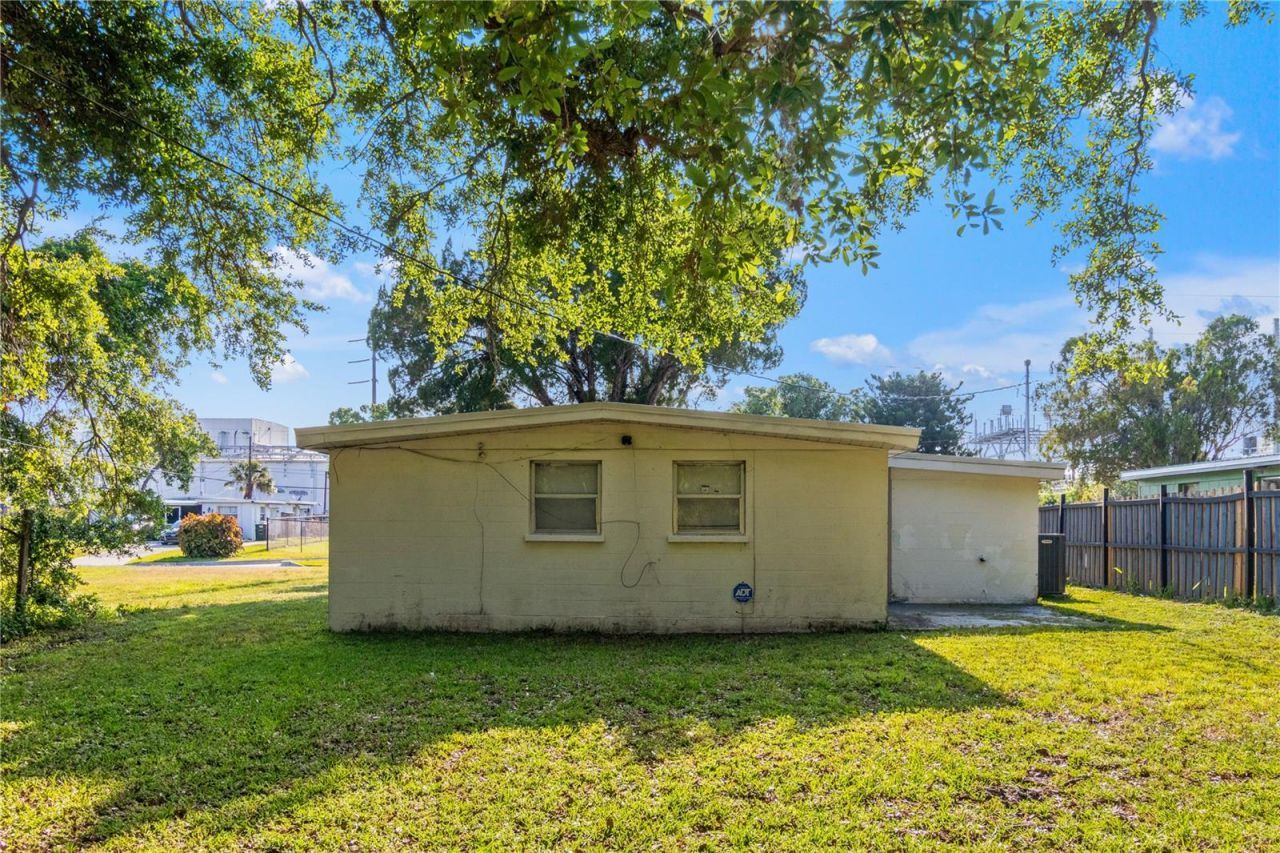 1421 14th Street E, Bradenton, FL 34208 Photo