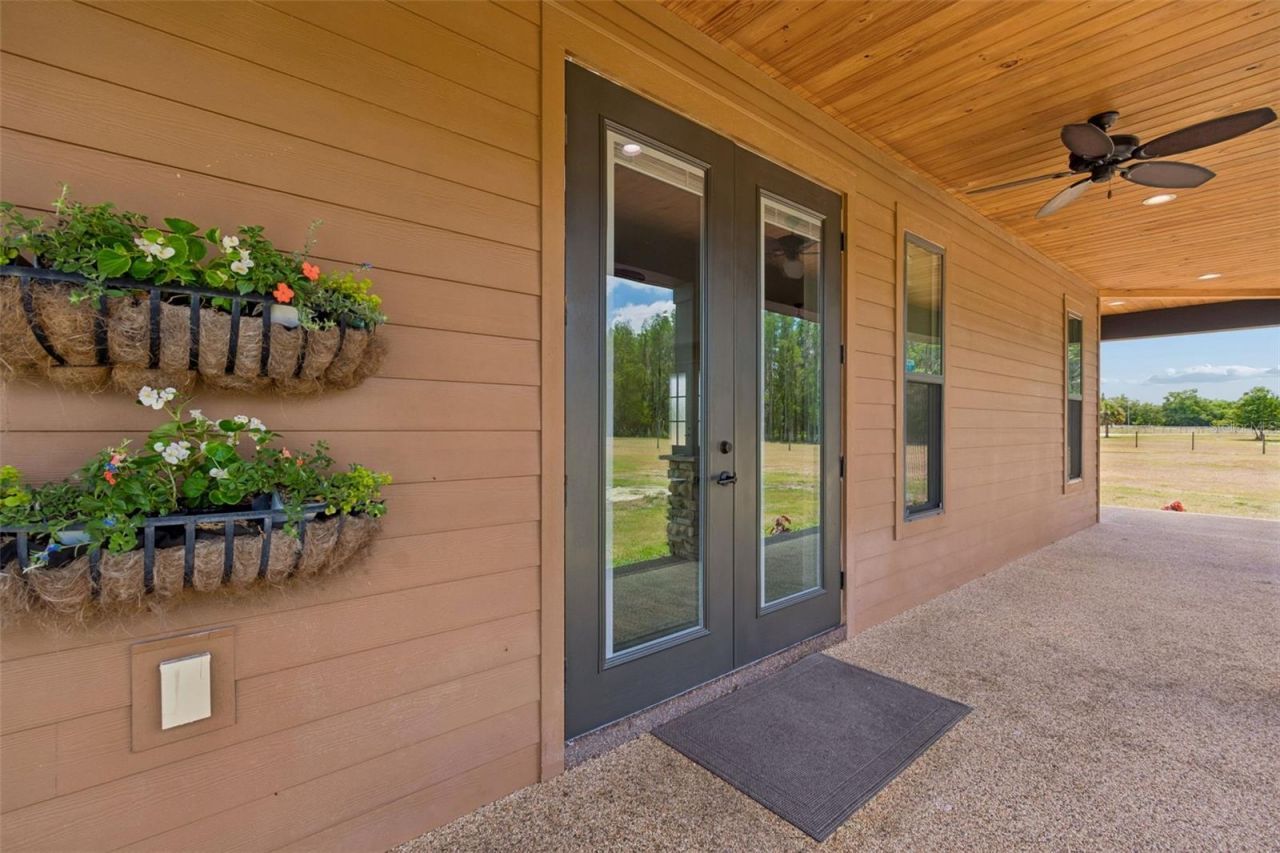 41451 Nipper Road, Zephyrhills, FL 33540 Photo