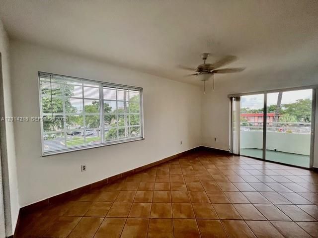 10755 SW 108th Ave , Unit 302, Miami, FL 33176 Photo