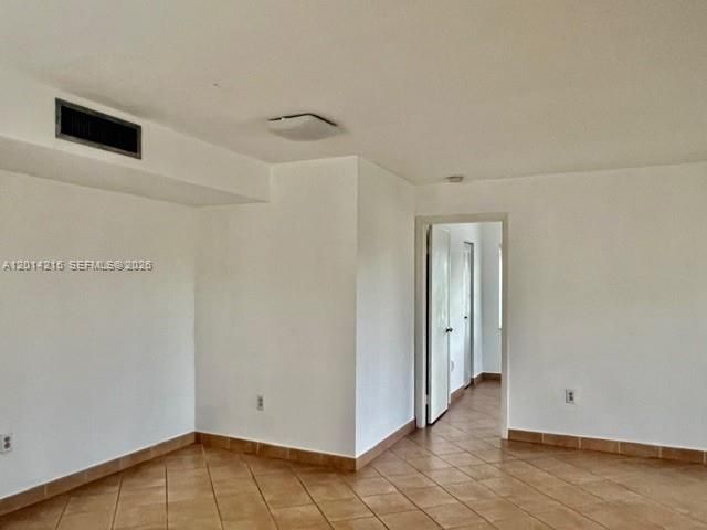 10755 SW 108th Ave , Unit 302, Miami, FL 33176 Photo