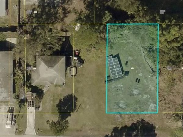 291 Hubbard AVE , NORTH FORT MYERS, FL 33917