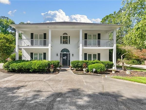 6665 Sugar Creek Drive, Mobile, AL 36695