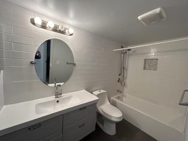 3601 Inverrary Drive, Unit 306, Lauderhill, FL 33319 Photo