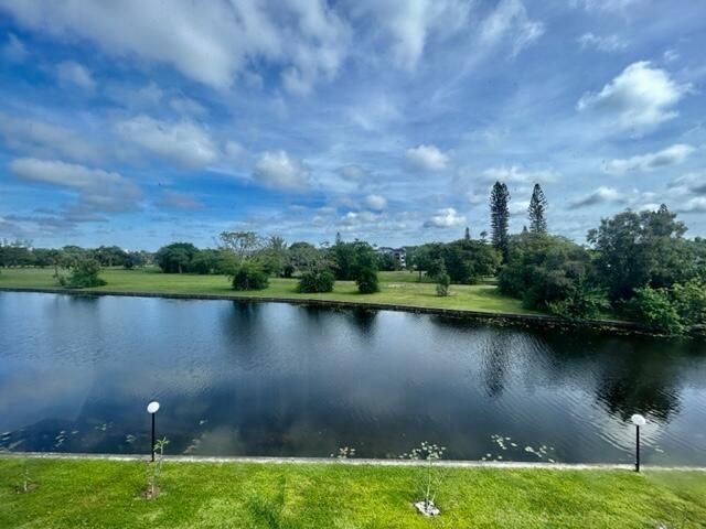 3601 Inverrary Drive, Unit 306, Lauderhill, FL 33319 Photo