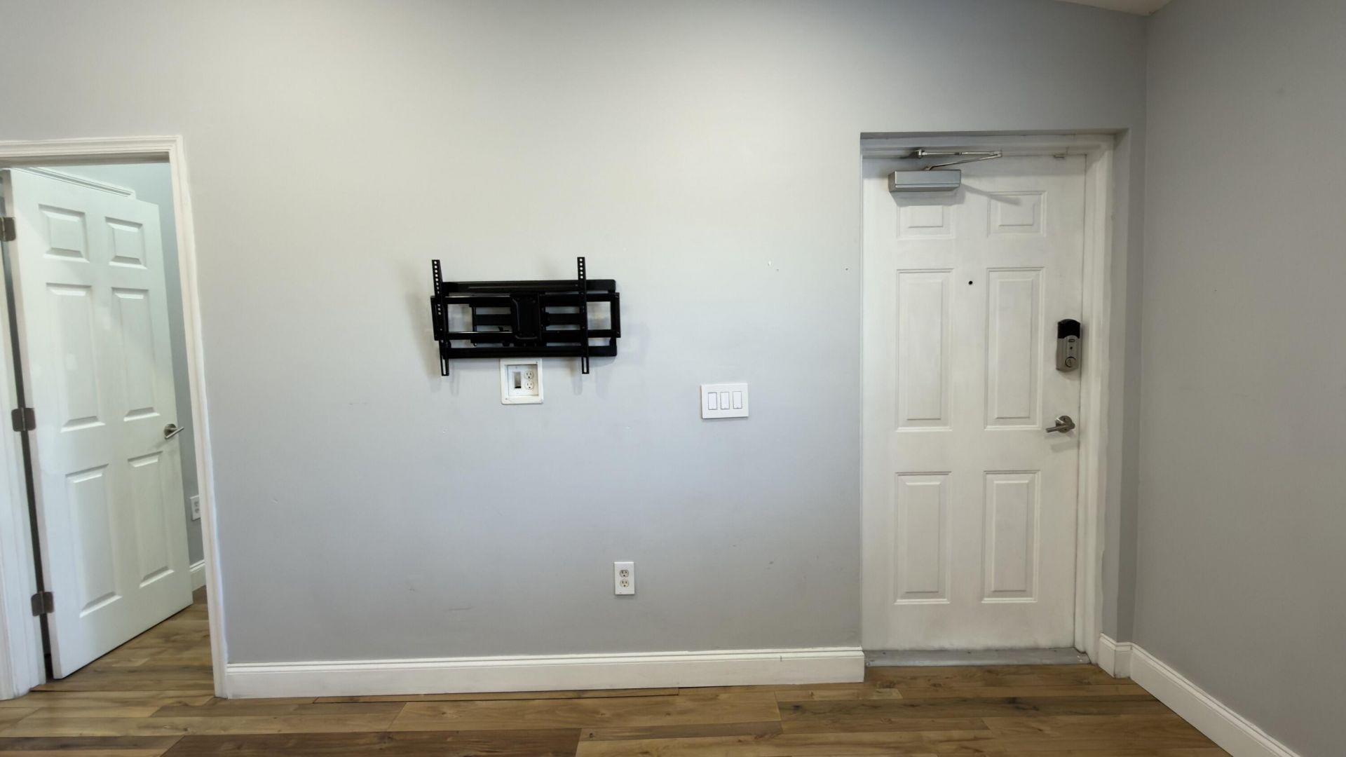 3770 N Jog Road, Unit 202, West Palm Beach, FL 33411 Photo