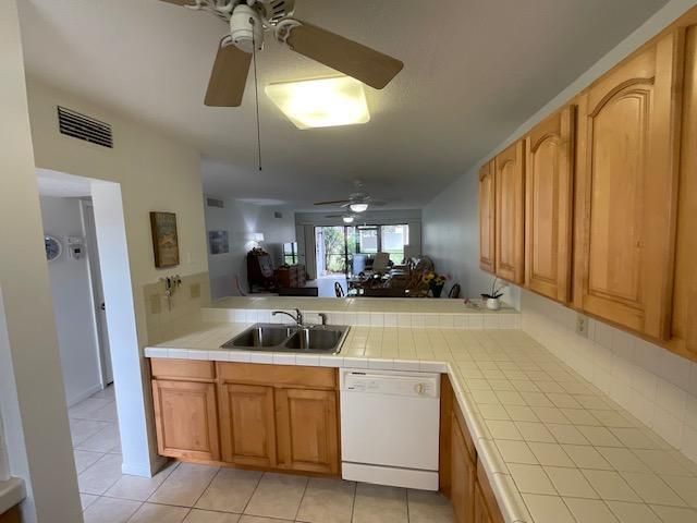 1600 NE Dixie Highway, Unit 13-107, Jensen Beach, FL 34957 Photo