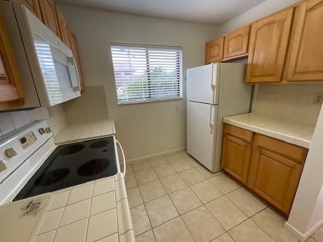 1600 NE Dixie Highway, Unit 13-107, Jensen Beach, FL 34957 Photo