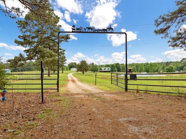 Troup, TX 75789
