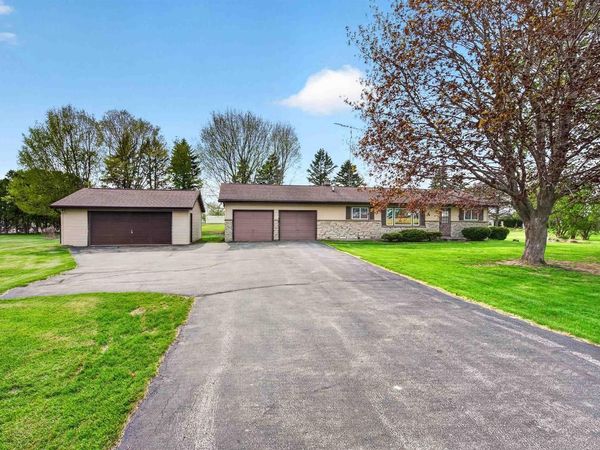 N5782 FAIRVIEW ROAD, Fond Du Lac, WI 54937