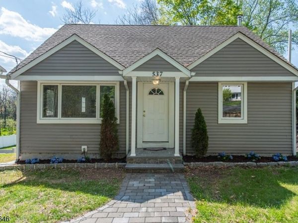 537 Dell Rd, Mount Arlington, NJ 07850