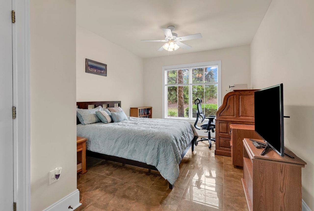 2180 Waterview Dr. Photo 24