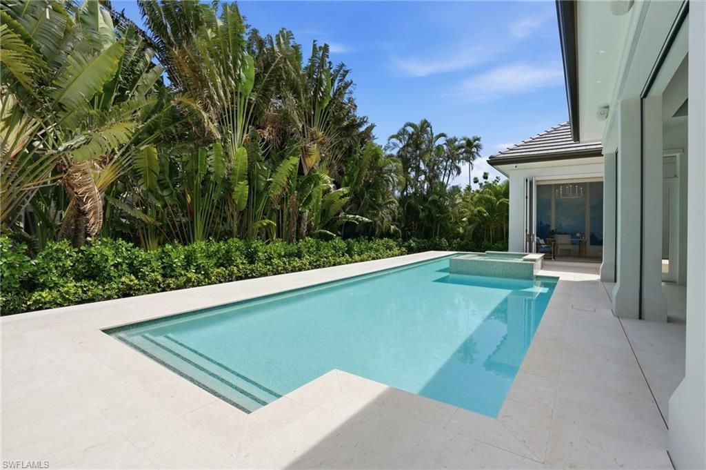 744 Willowhead Dr, Naples, FL 34103 Photo
