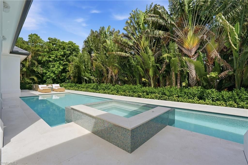 744 Willowhead Dr, Naples, FL 34103 Photo