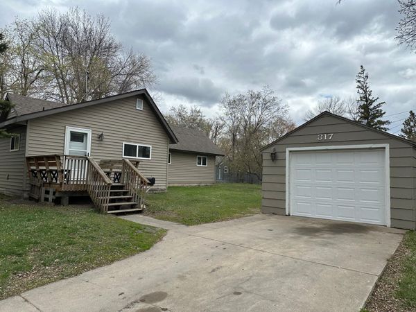 317 State Street E, Detroit Lakes, MN 56501
