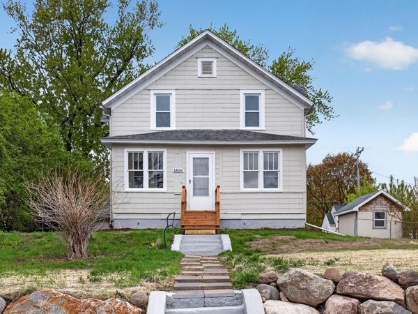1806 Sherwood Avenue, Saint Paul, MN 55119