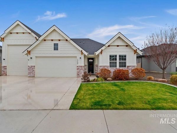 1754 Peakhurt, Kuna, ID 83634