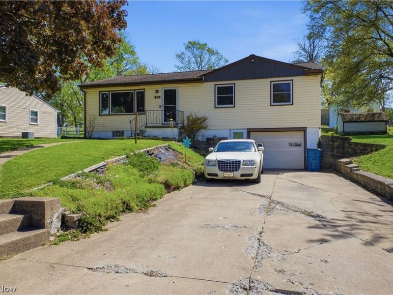 20 James Street, Columbiana, OH 44408 Photo 2