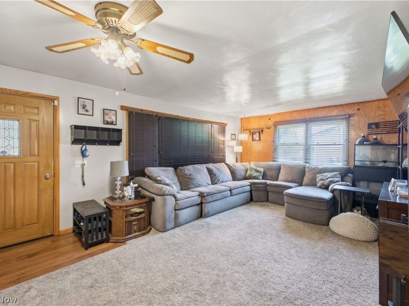 20 James Street, Columbiana, OH 44408 Photo 8