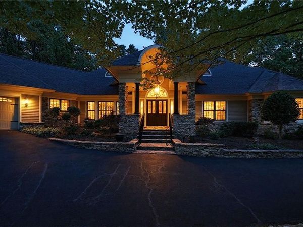 560 Shetland Trace , Big Canoe, GA 30143