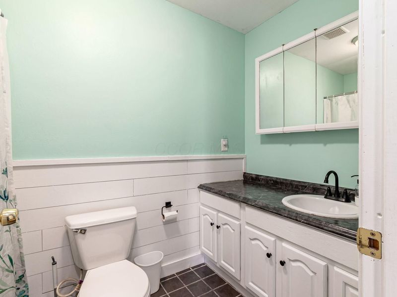 3233 Colony Hill Lane, Columbus, OH 43204 Photo 24