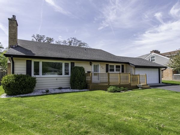 812 Geddes Court , Winthrop Harbor, IL 60096