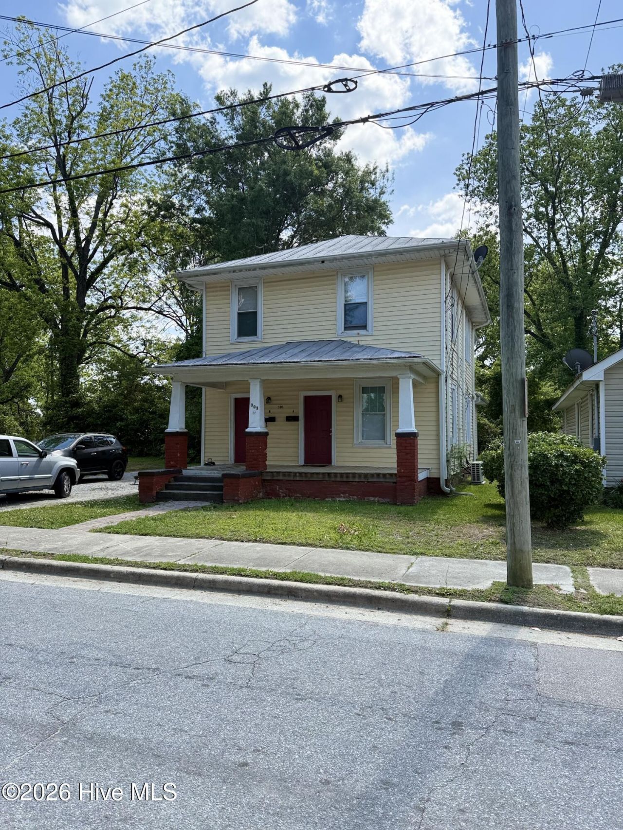 303 Paris Avenue, Greenville, NC 27834 Main Photo
