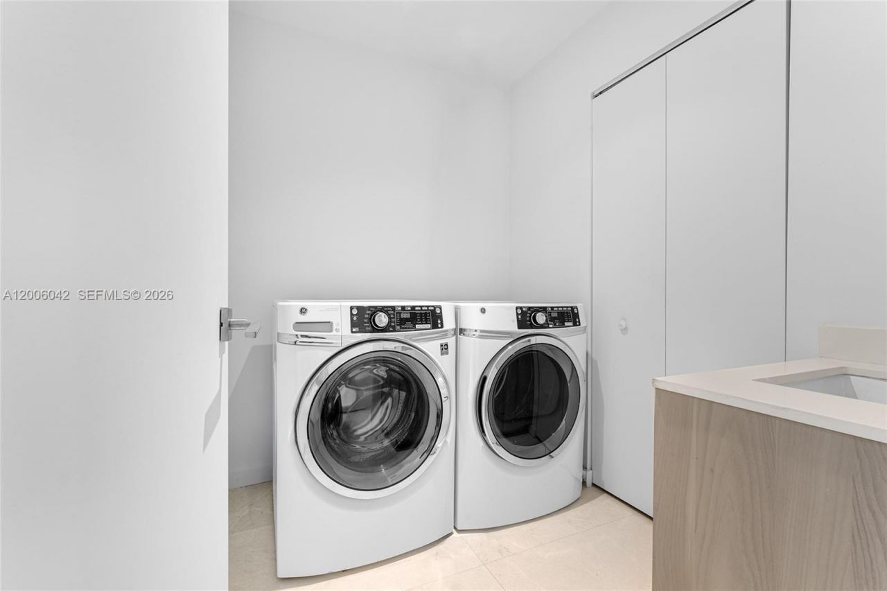3131 NE 7th Ave , Unit PH5003, Miami, FL 33137 Photo