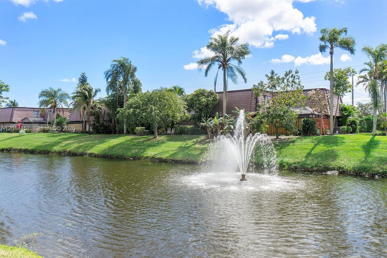 7744 W Courtyard Run W , Boca Raton, FL 33433 Photo