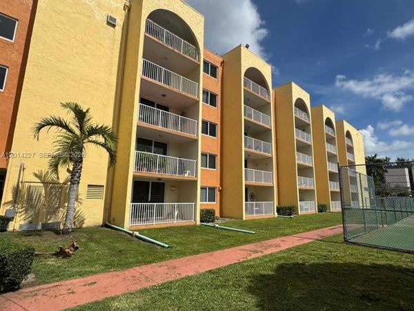 7010 NW 186th St , Unit 5-102A, Hialeah, FL 33015