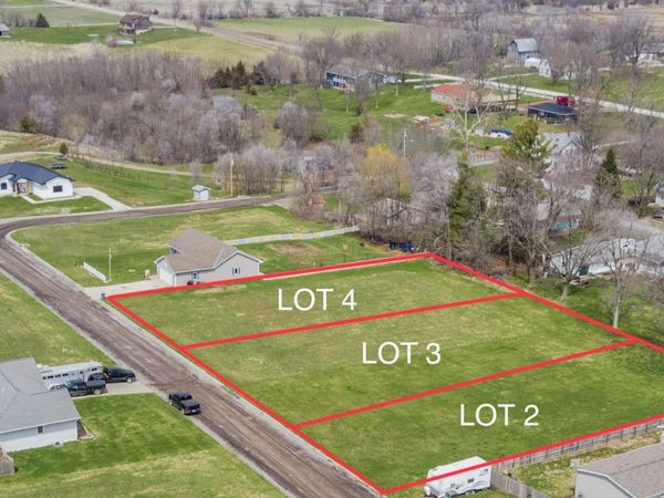 410 N Hutchison Street , Truro, IA 50257