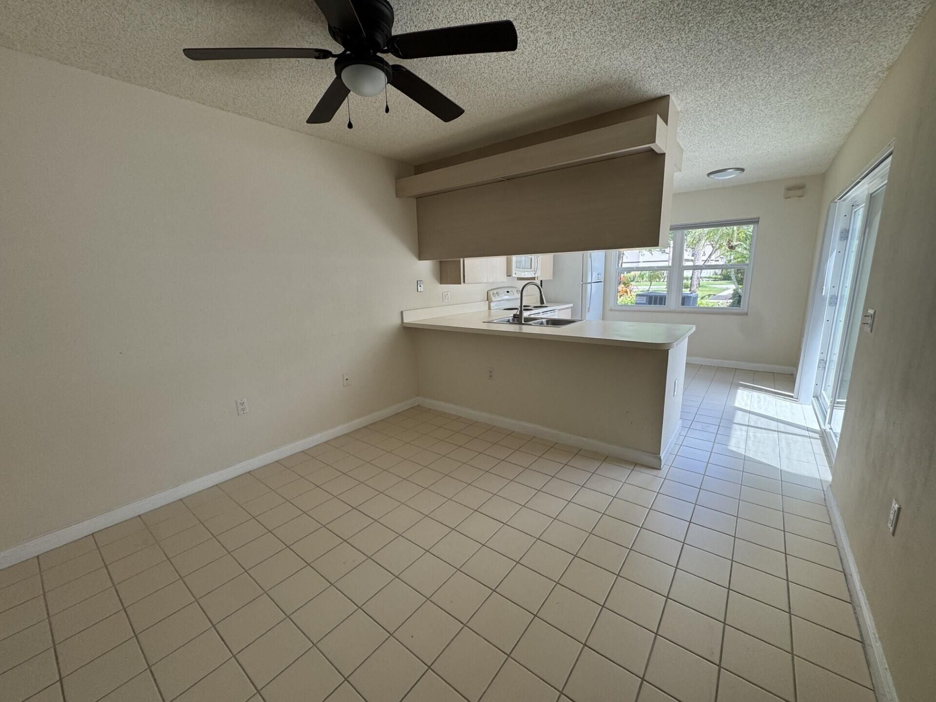 20 Bedford Court, Unit C, Royal Palm Beach, FL 33411 Photo