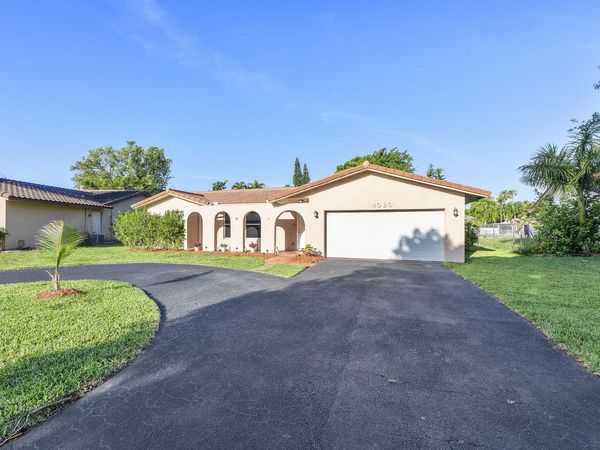 4020 NW 113th Avenue, Coral Springs, FL 33065