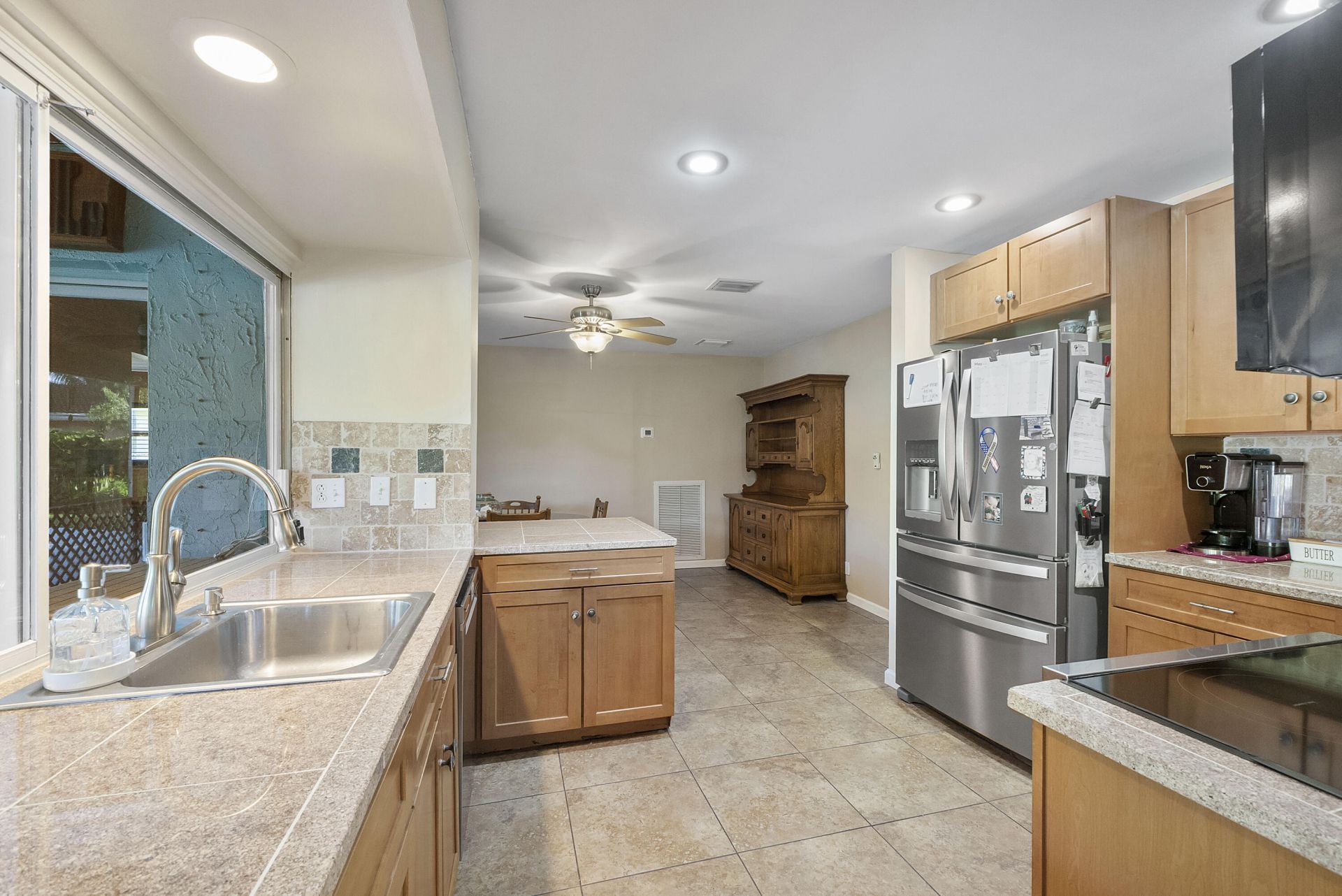 4020 NW 113th Avenue, Coral Springs, FL 33065 Photo