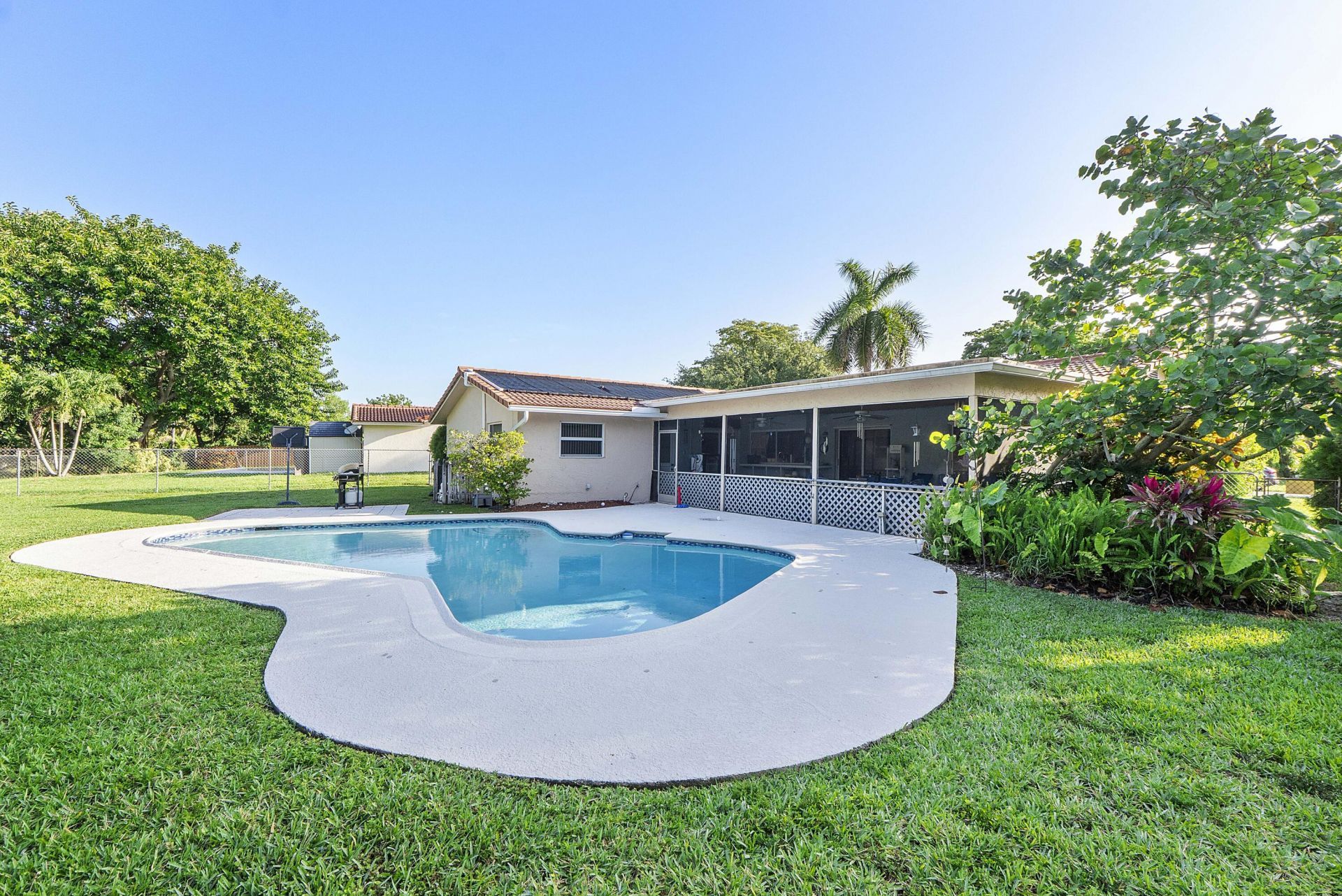 4020 NW 113th Avenue, Coral Springs, FL 33065 Photo