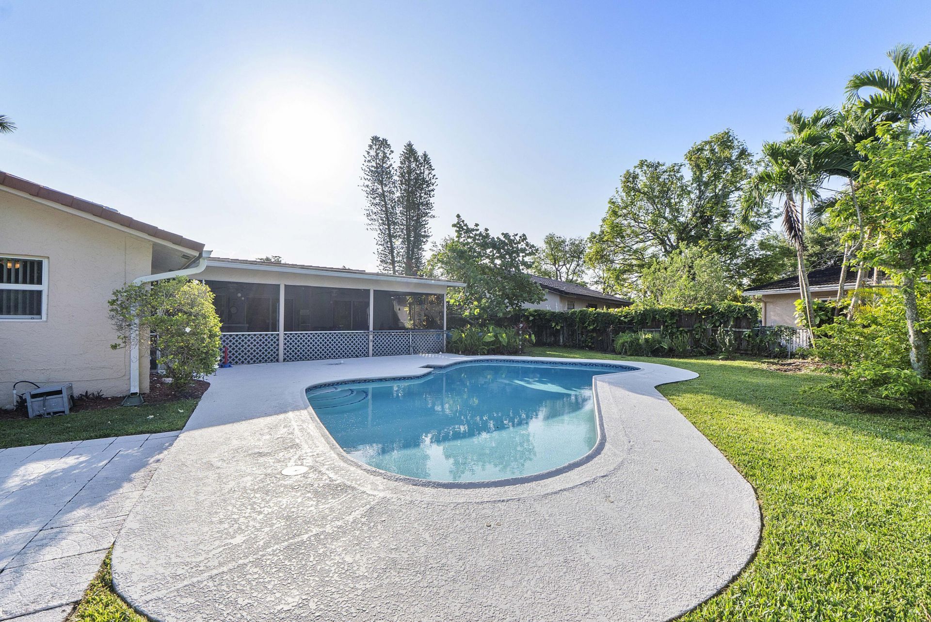 4020 NW 113th Avenue, Coral Springs, FL 33065 Photo