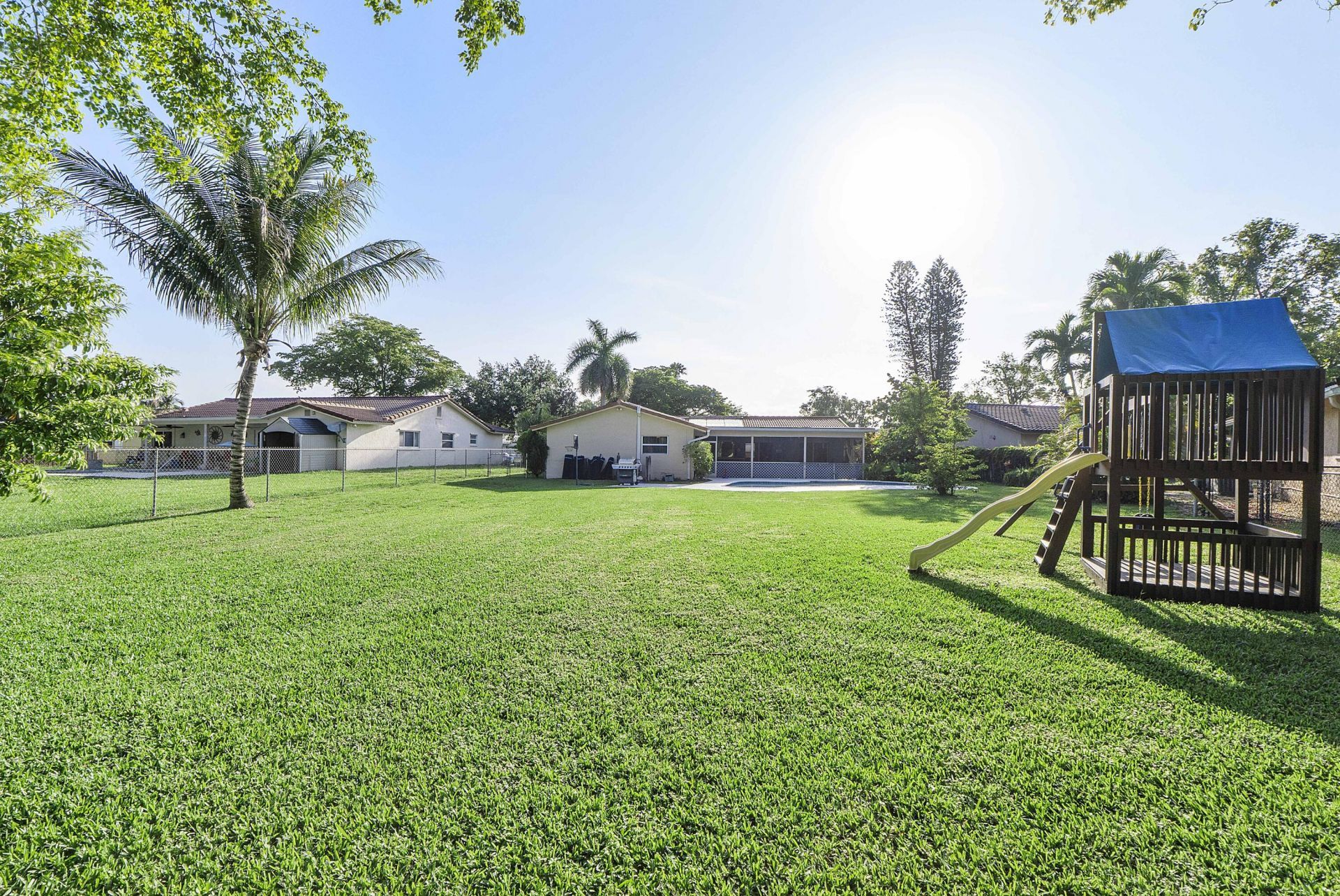 4020 NW 113th Avenue, Coral Springs, FL 33065 Photo