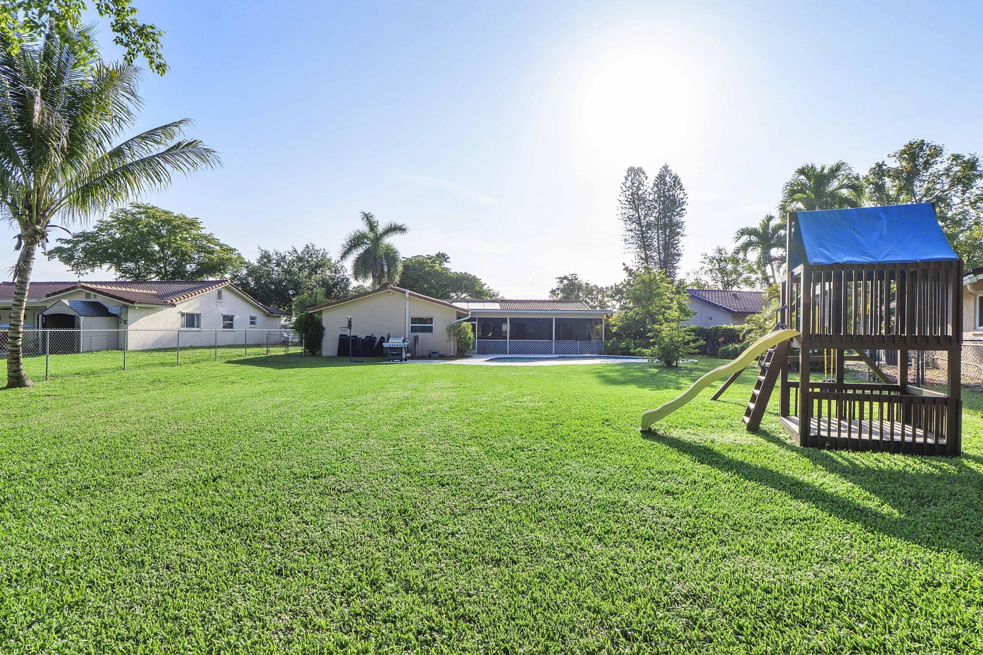 4020 NW 113th Avenue, Coral Springs, FL 33065 Photo