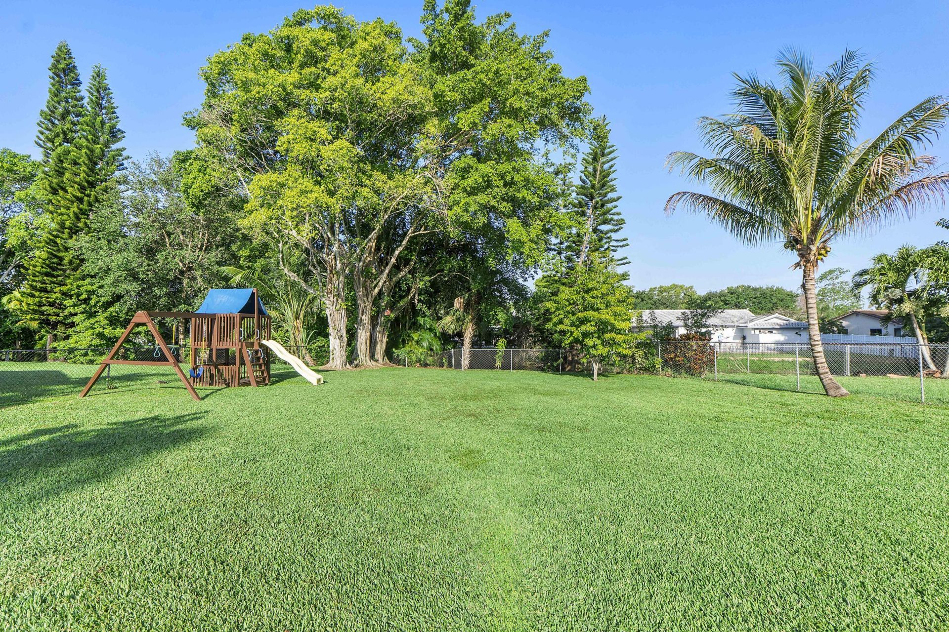 4020 NW 113th Avenue, Coral Springs, FL 33065 Photo