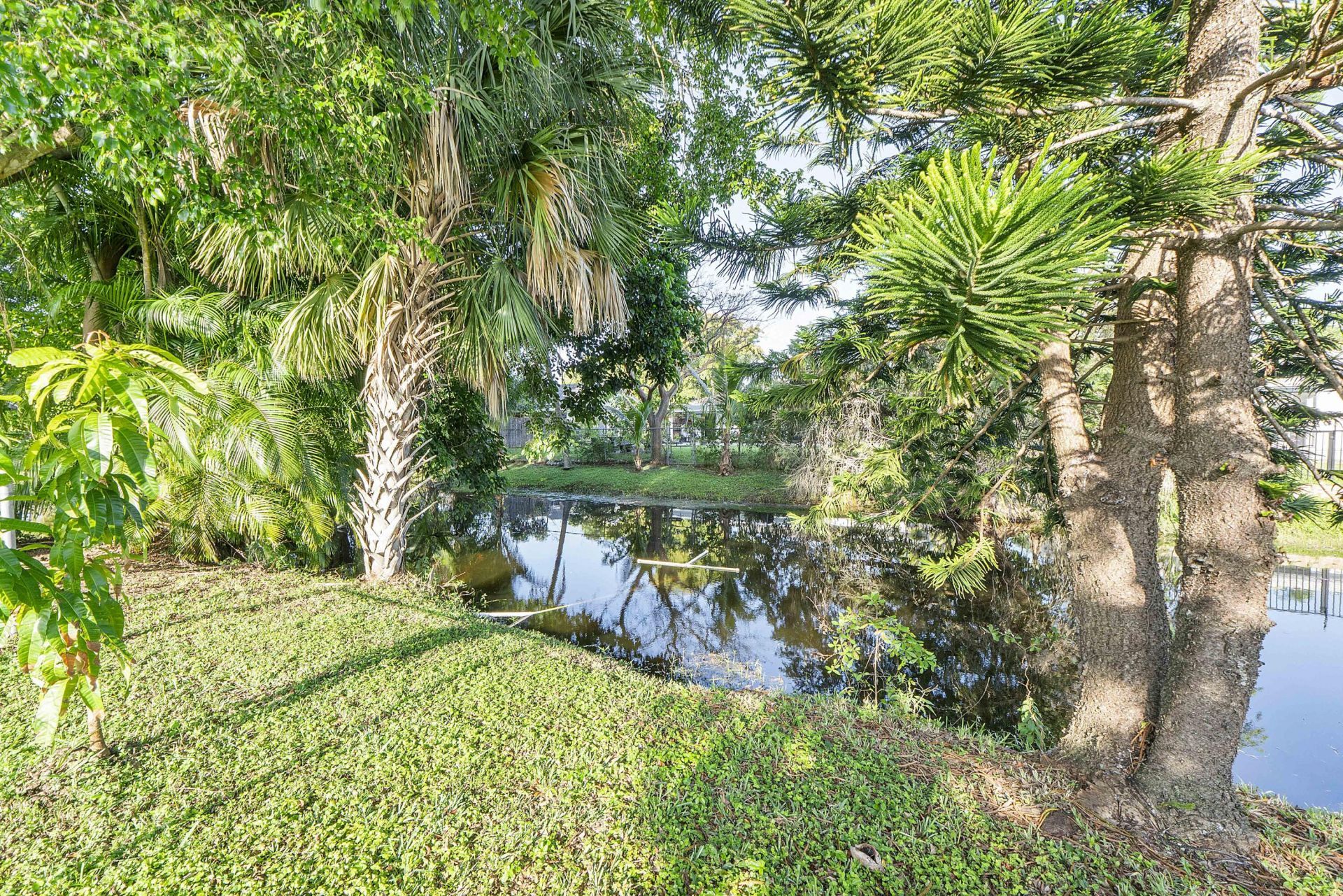 4020 NW 113th Avenue, Coral Springs, FL 33065 Photo