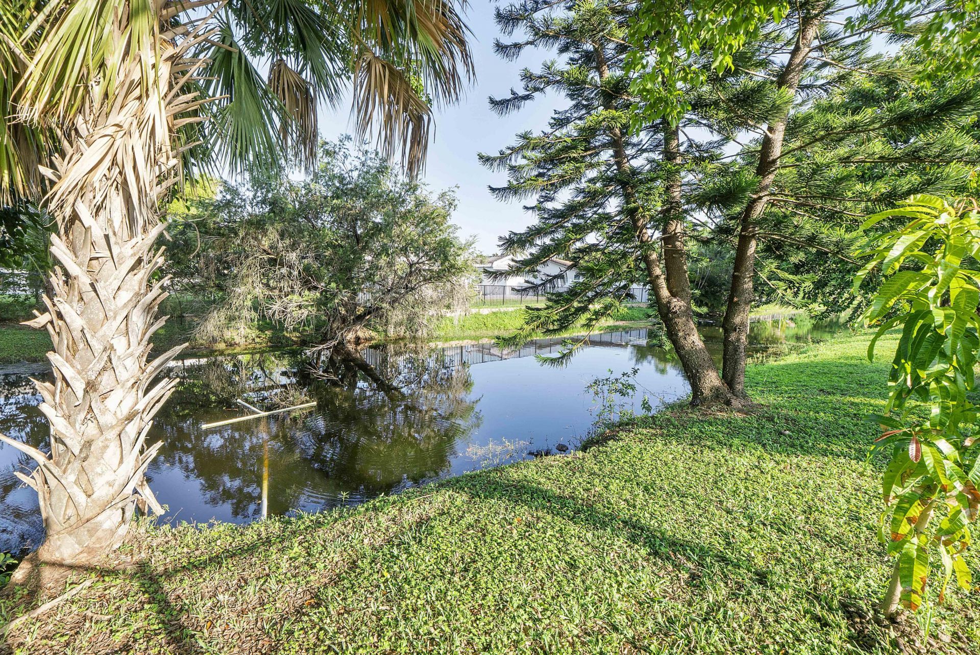 4020 NW 113th Avenue, Coral Springs, FL 33065 Photo