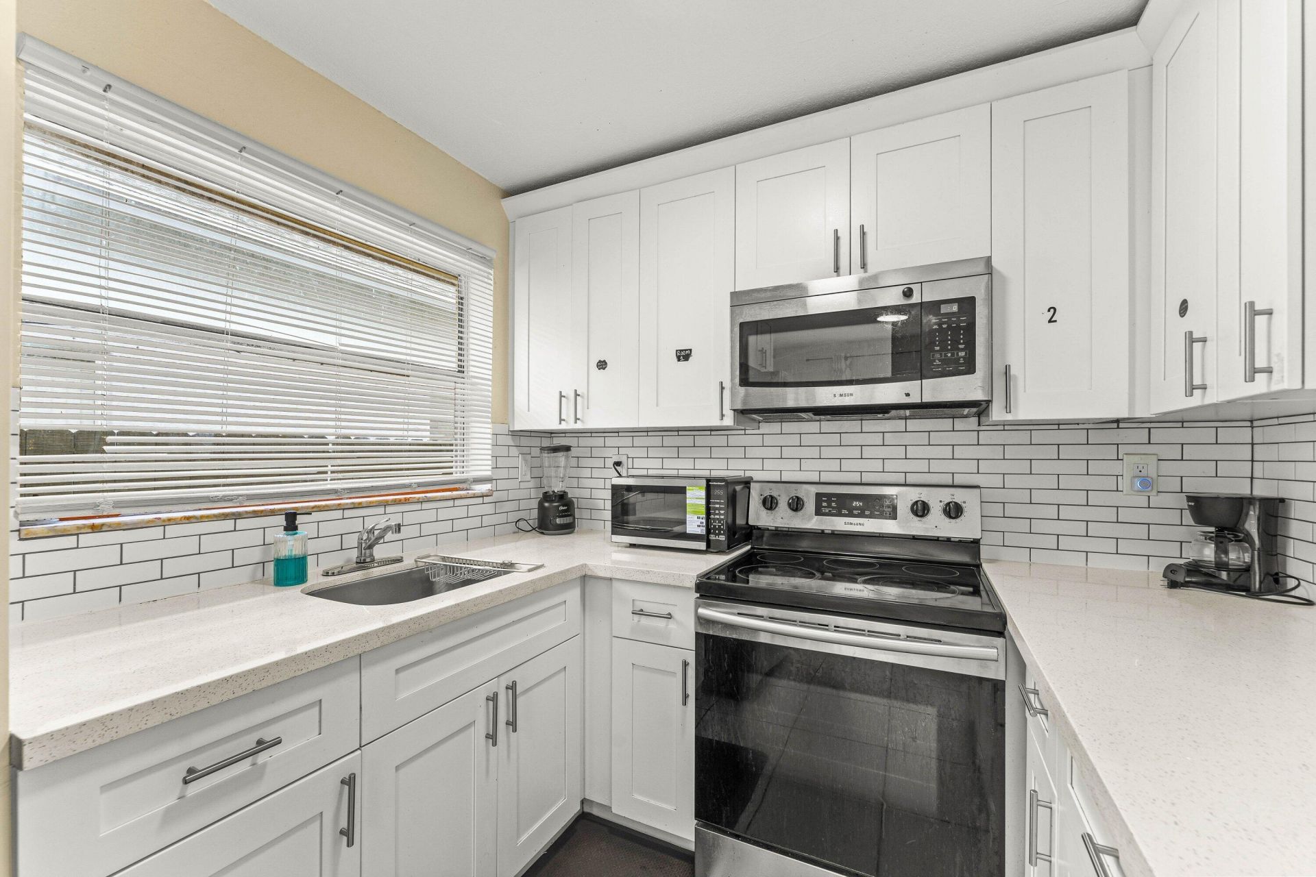 2640 NW 14th Court, Fort Lauderdale, FL 33311 Photo
