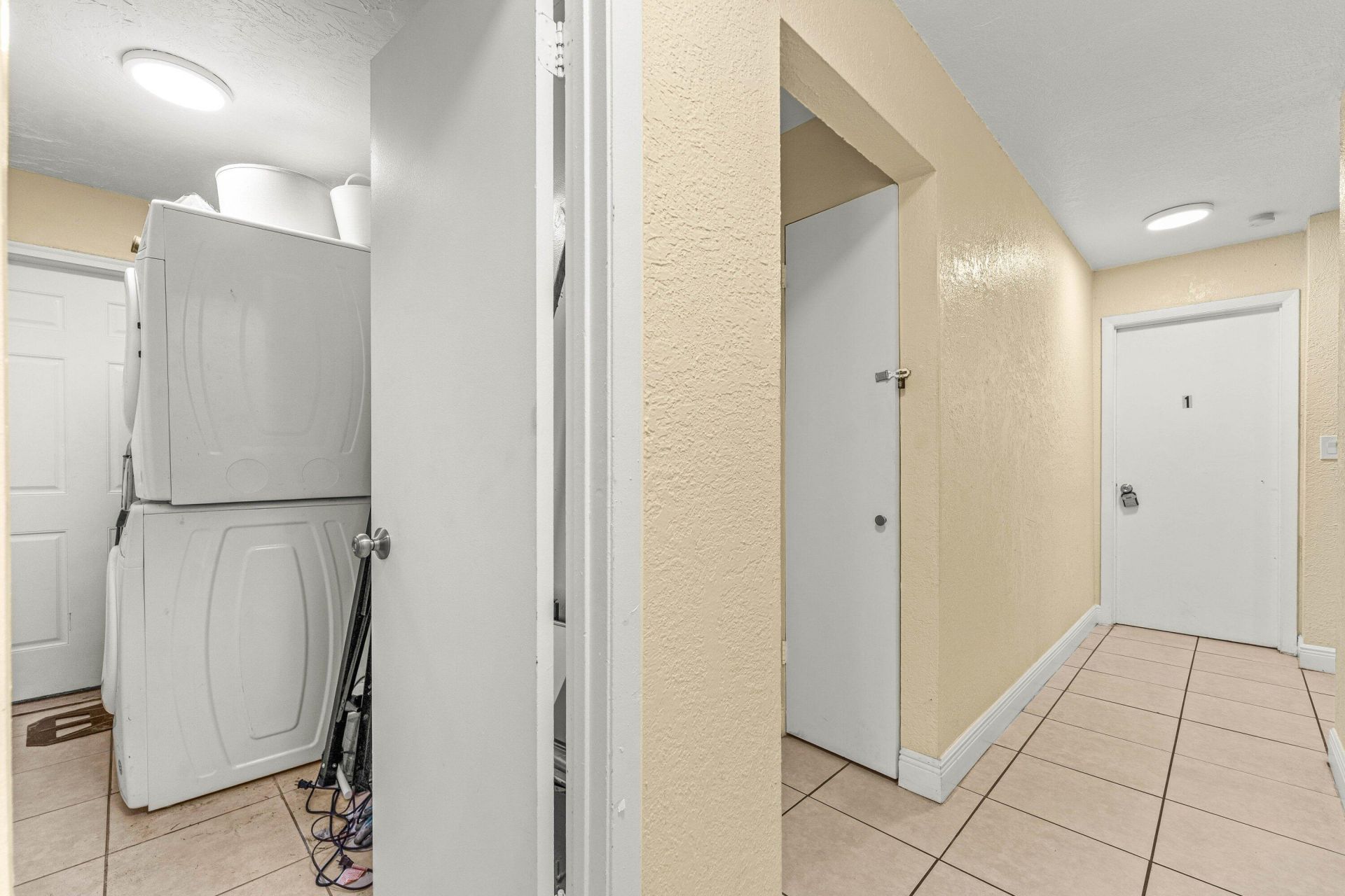 2640 NW 14th Court, Fort Lauderdale, FL 33311 Photo